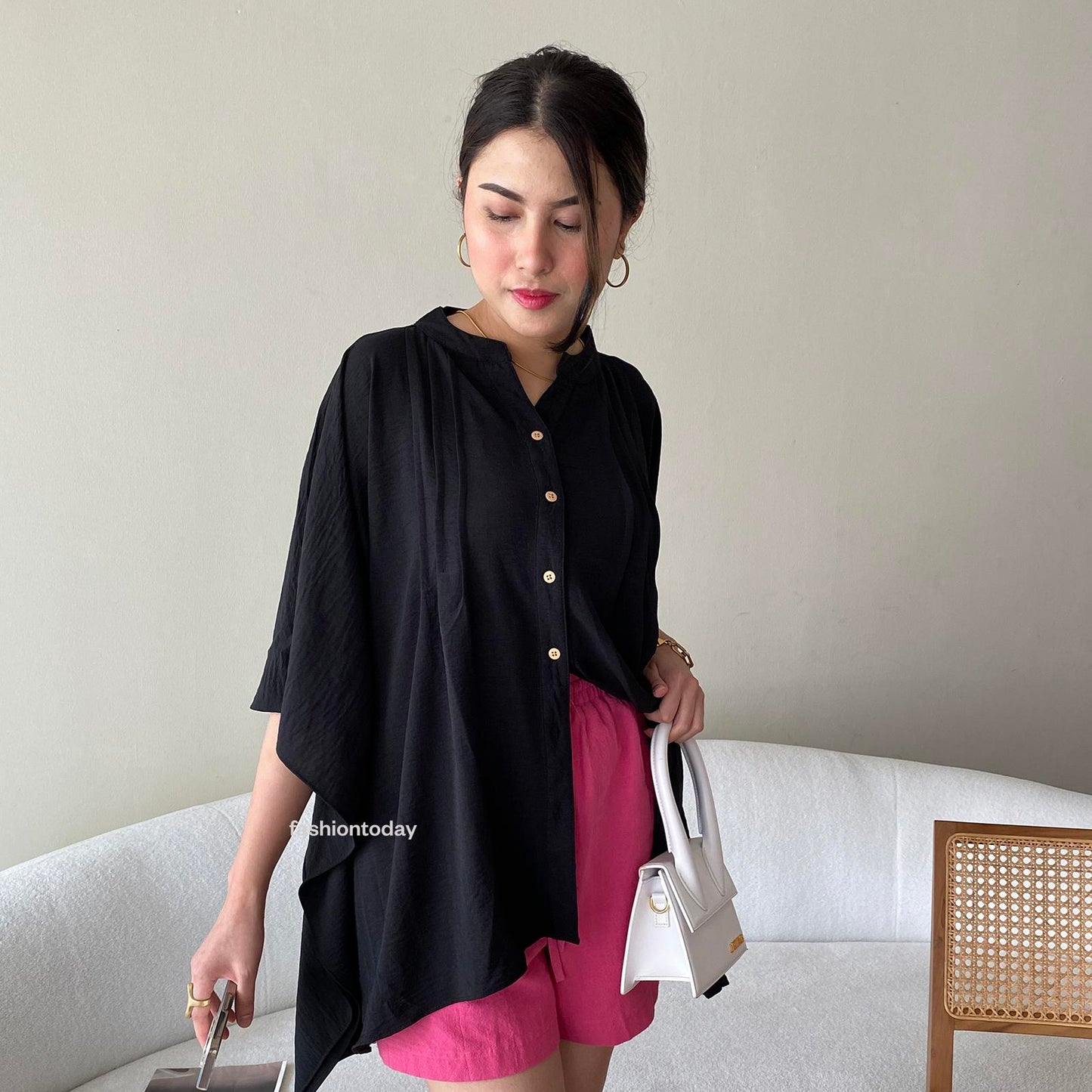 Lia Batwing