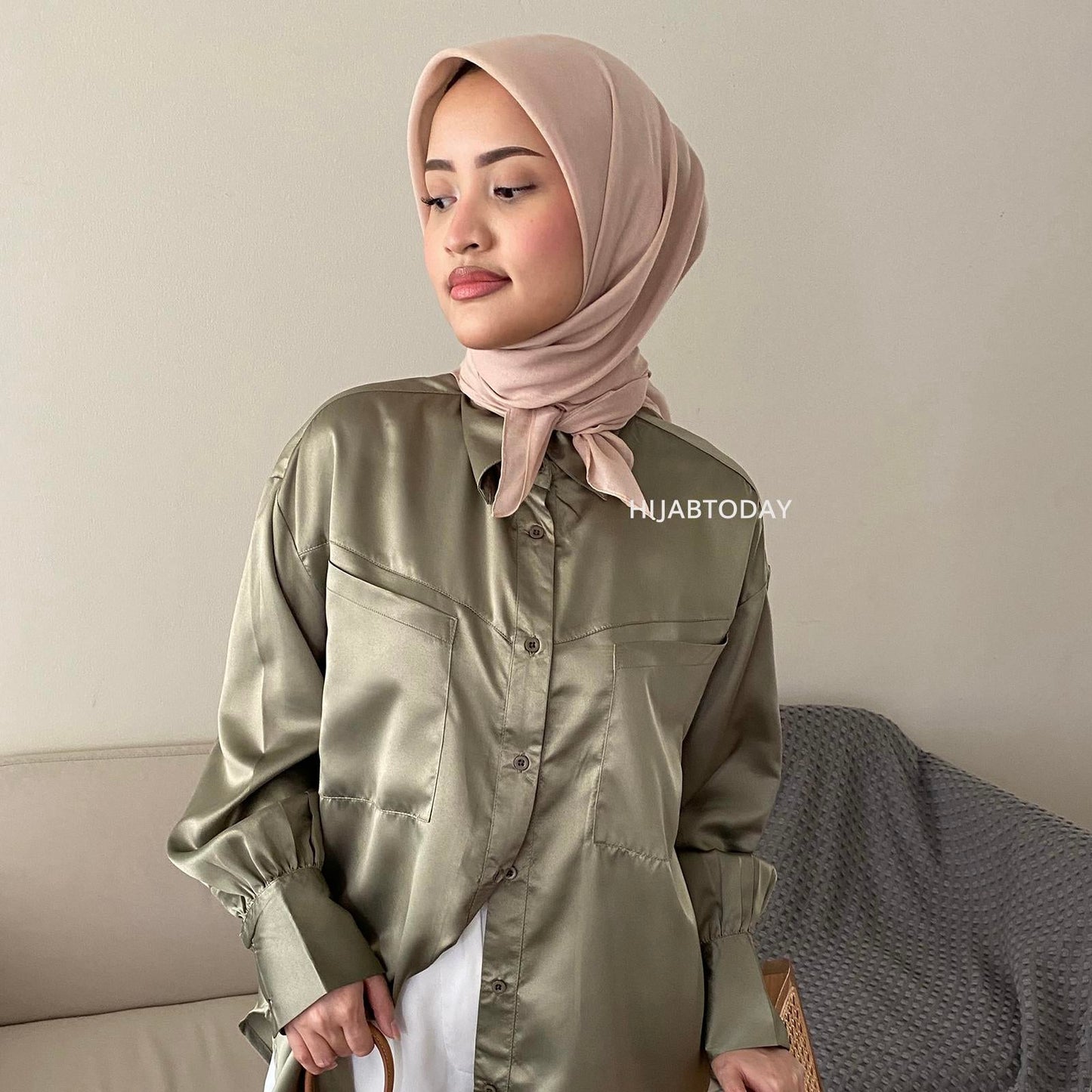 Raya Scarf