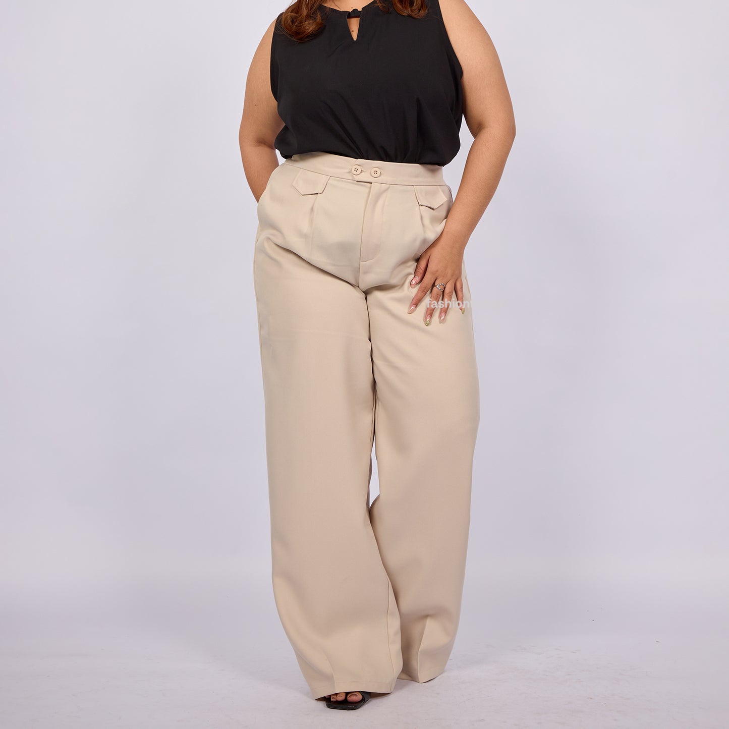 Saka Pants - Fashiontoday