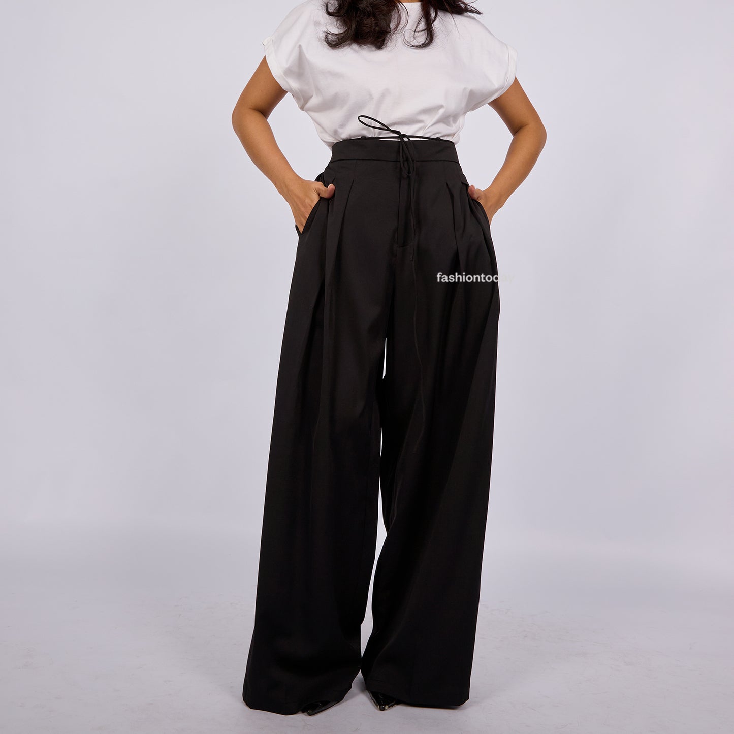 Revi Pants - Fashiontoday